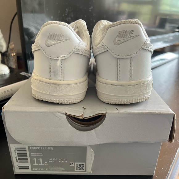 Nike Air Force 1 - Picture 6 of 8